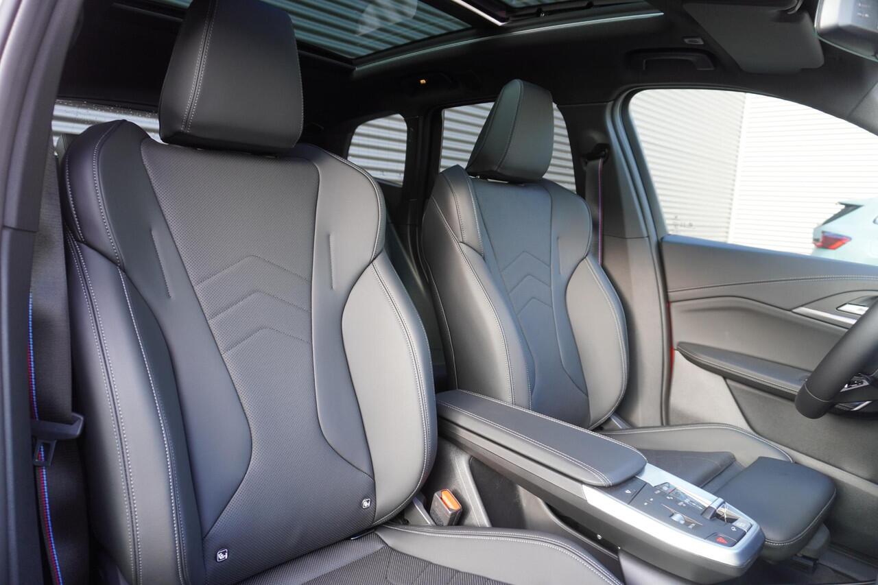 BMW X1 xDrive25e M Sportpakket Pro | Comfort Pack | Trekhaak met elektrisch wegklapbare kogel | Glazen panoramadak | Harman-Kardon sound system | Elektrisch verstelbare stoelen | Ekris Selection