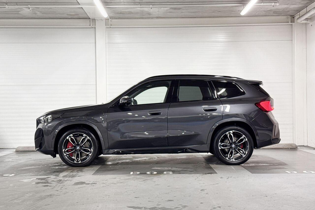BMW X1 xDrive25e | M-Sport Pro | Innovation Pack | Comfort Pack | Driving Assistant Plus | Stoel Massage | Harman/Kardon | Comfort Access | Special Request Gun Metal II