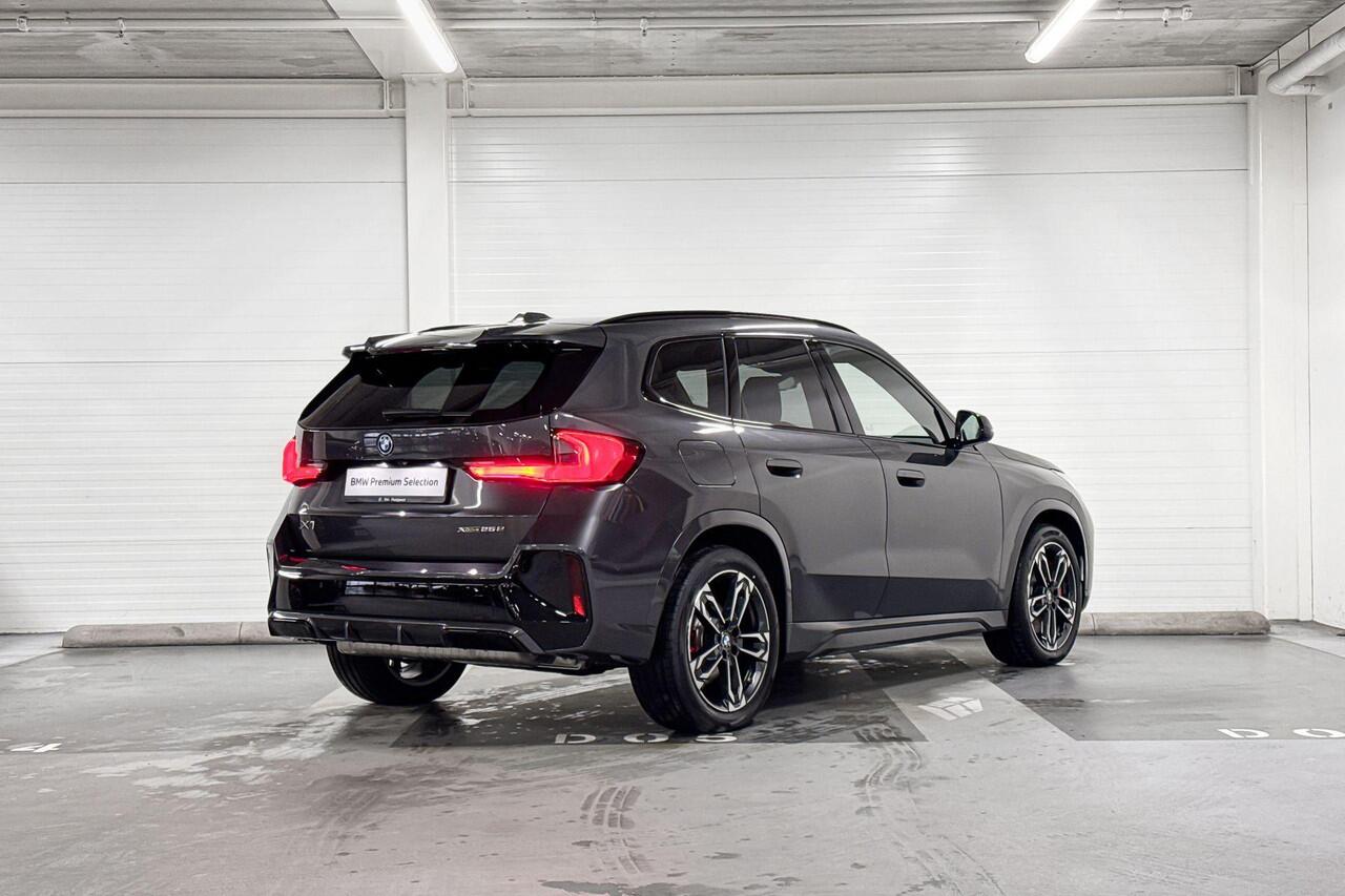 BMW X1 xDrive25e | M-Sport Pro | Innovation Pack | Comfort Pack | Driving Assistant Plus | Stoel Massage | Harman/Kardon | Comfort Access | Special Request Gun Metal II