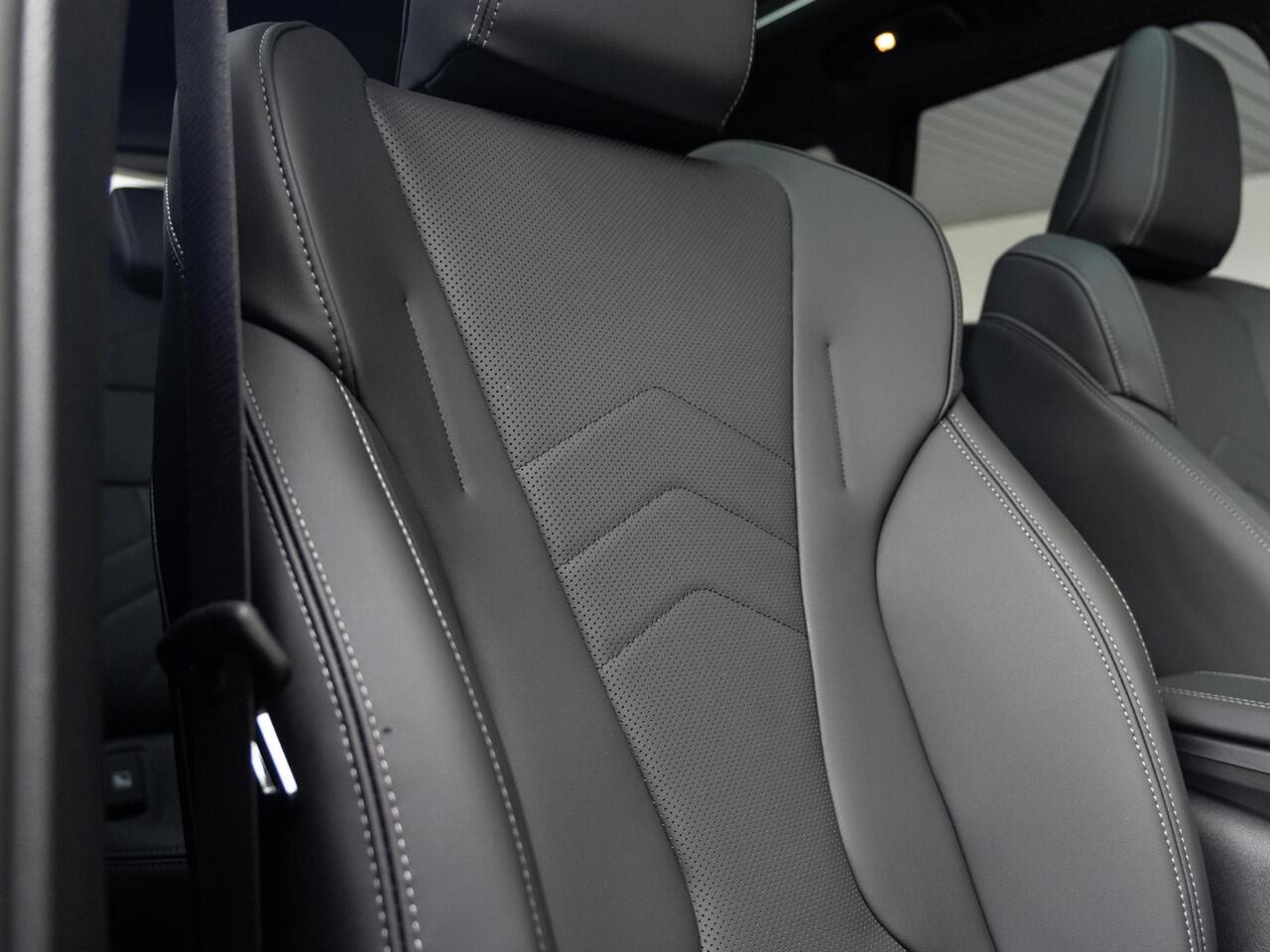 BMW X1 xDrive25e | M Sportpakket | Innovation Pack | Stuurwielrand verwarmd | Comfort Access | Panoramadak | Head-Up Display | Trekhaak | Ekris Selection