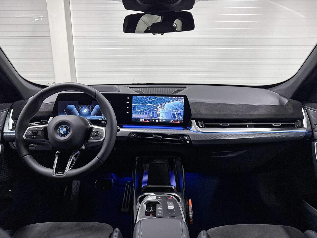 BMW X1 xDrive25e | M-Sport Pro | Travel Pack | Innovation Pack | Comfort Pack | Driving Assistant Plus | Harman/Kardon | Panoramadak | Comfort Access | Trekhaak