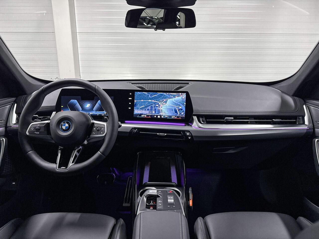 BMW X1 xDrive25e | M-Sport Pro | Travel Pack | Premium Pack | Driving Assistant | Harman/Kardon | Panoramadak | Comfort Access | Trekhaak