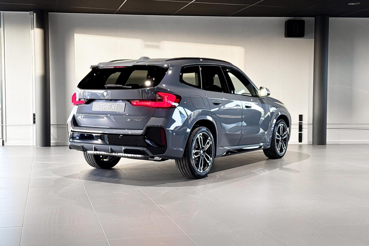 BMW X1 xDrive25e | M Sportpakket Pro | Innovation Pack | Comfort Pack | Travel Pack | Trekhaak