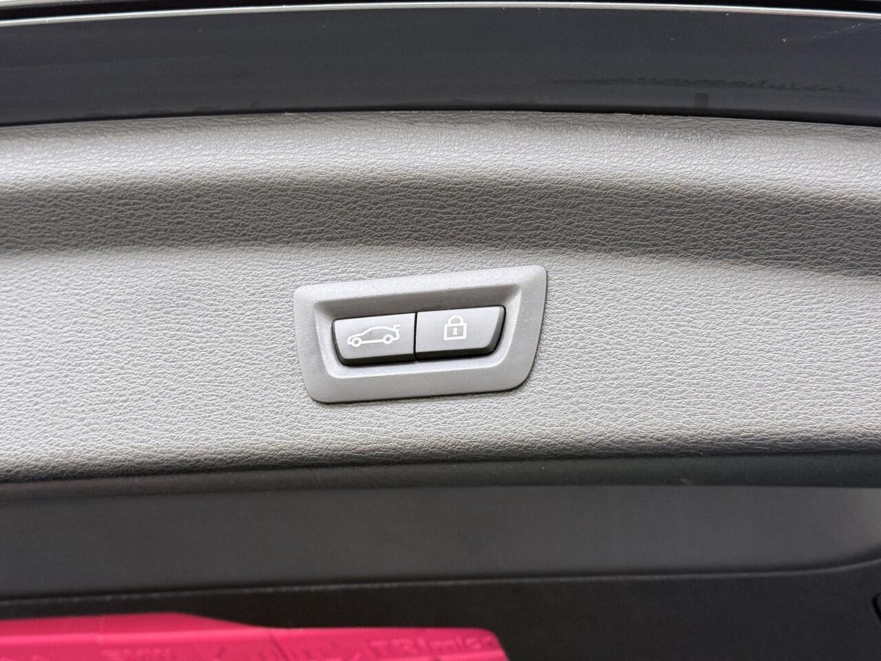 BMW X2 sDrive20i Executive Navi/LED/CruiseControl etc.