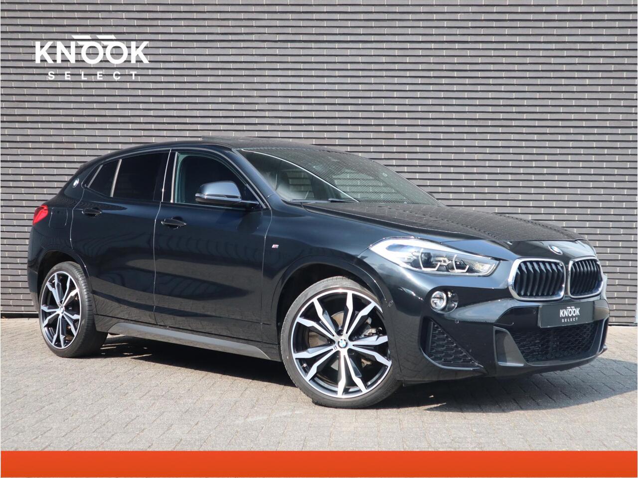 BMW X2 sDrive18i High Executive M Sport Automaat / Head up / Panoramadak / 19 Inch / HiFi