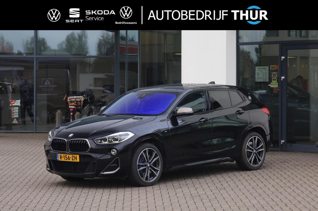 BMW X2 M35i High Executive Edition 306PK / 225kW, 19" LMV, full LED verlichting, privacy glas, vol lederen bekleding, Harman & Kardon geluidssysteem, zwart schaal sportstoelen, panoramadak, verlengbare zitting, stoelverwarming, stuurverwarming, digital cockpit, 