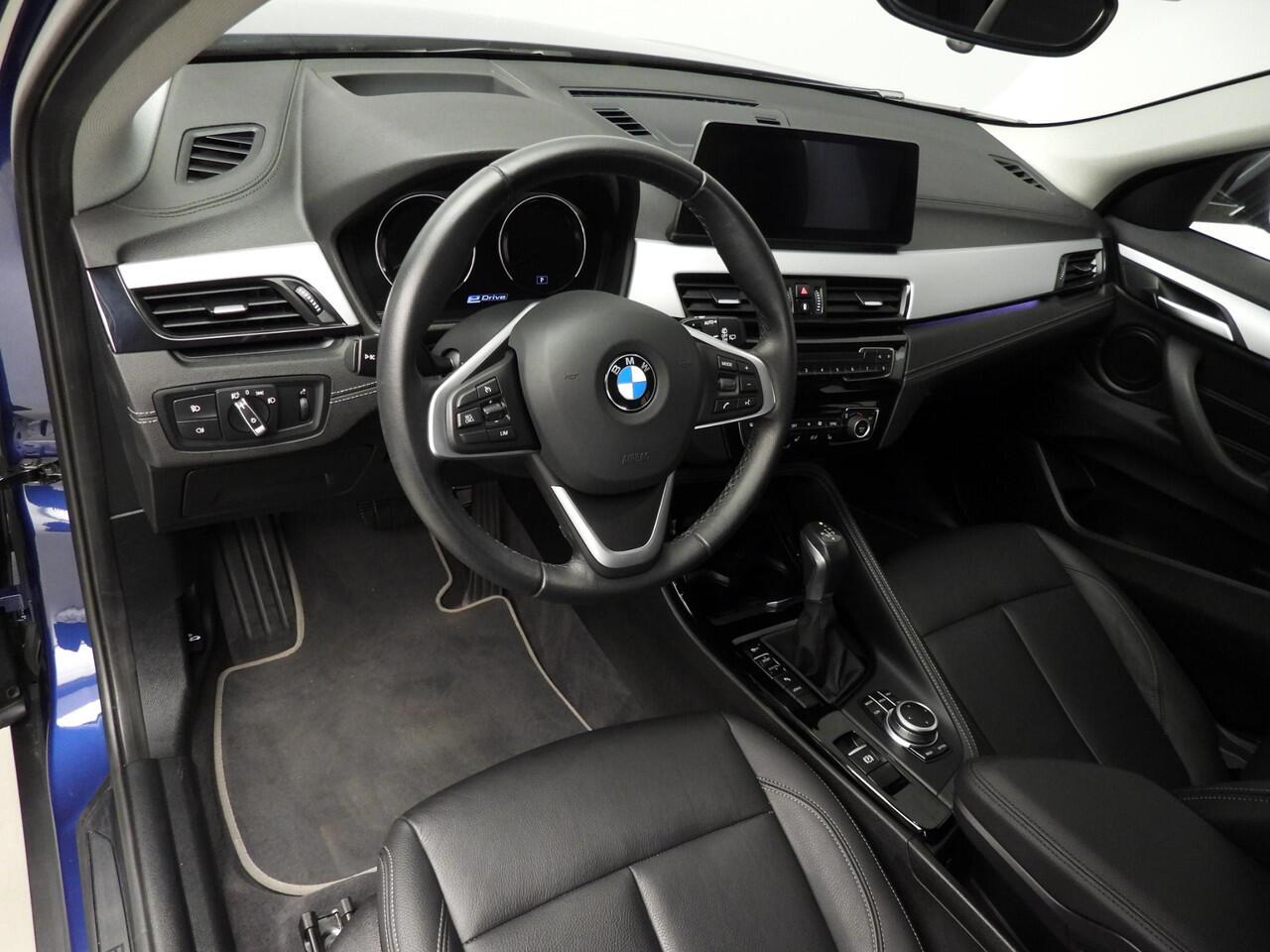 BMW X2 xDrive25e High Executive | LED | Leder | HUD | Stoelverwarming | Clima | PDC | DAB | Alu 17 inch