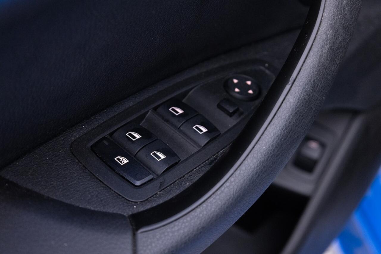 BMW X2 xDrive25e High Executive M-Sport | PANORAMADAK | Half LEDER | Full LED