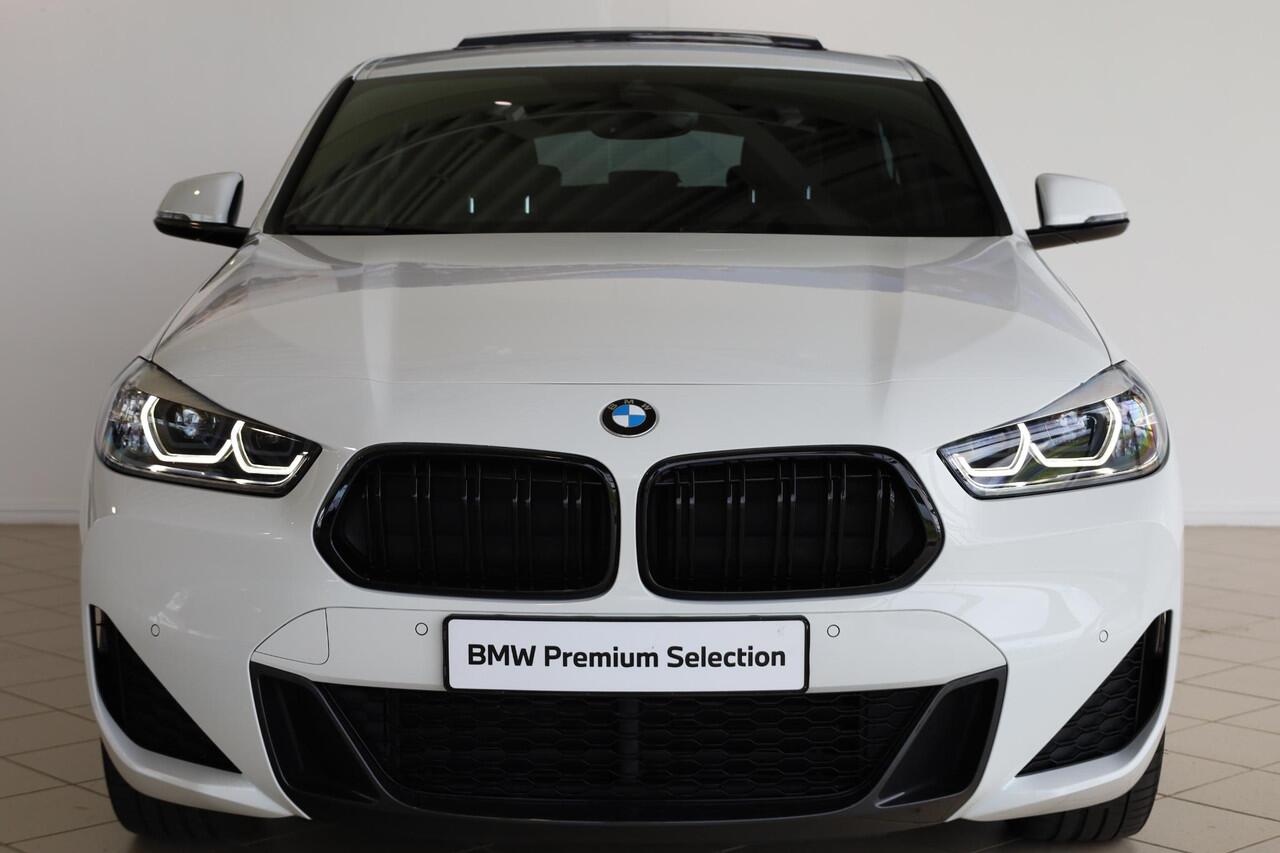 BMW X2 xDrive25e | M Sportpakket | Panorama Dak | Stoelverwarming