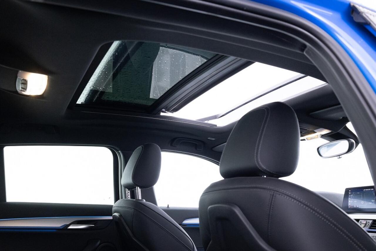 BMW X2 xDrive25e High Executive M-Sport | PANORAMADAK | Half LEDER | Full LED | PHEV Plug-in Hybrid