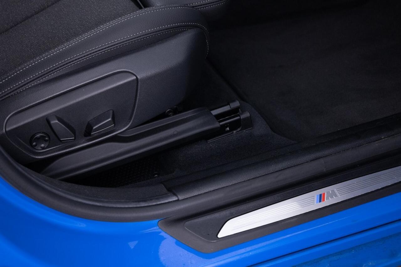 BMW X2 xDrive25e High Executive M-Sport | PANORAMADAK | Half LEDER | Full LED | PHEV Plug-in Hybrid