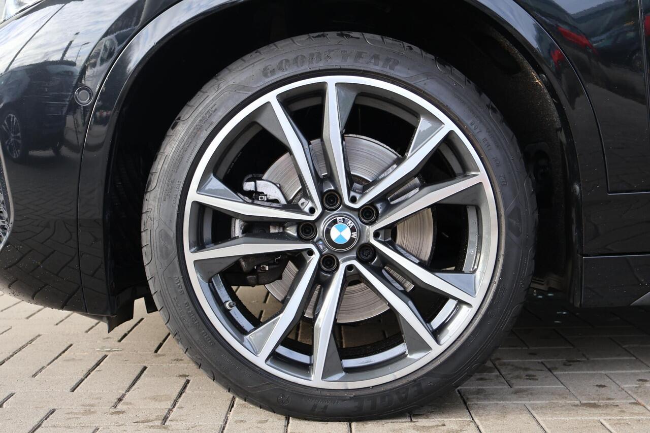 BMW X2 sDrive20i High Executive | Voorstoelen Verwarmd | Apple Carplay | HiFi