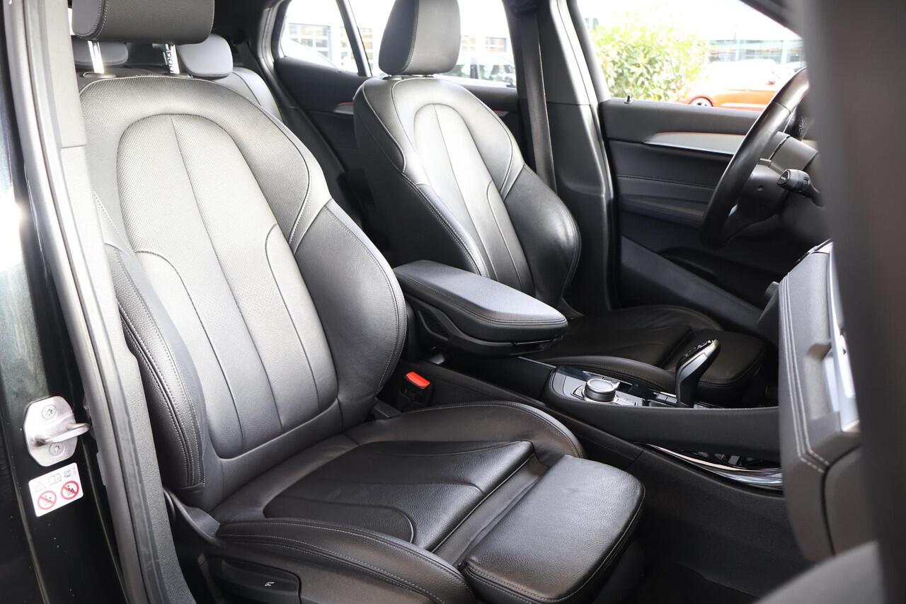 BMW X2 sDrive20i High Executive | Voorstoelen Verwarmd | Apple Carplay | HiFi