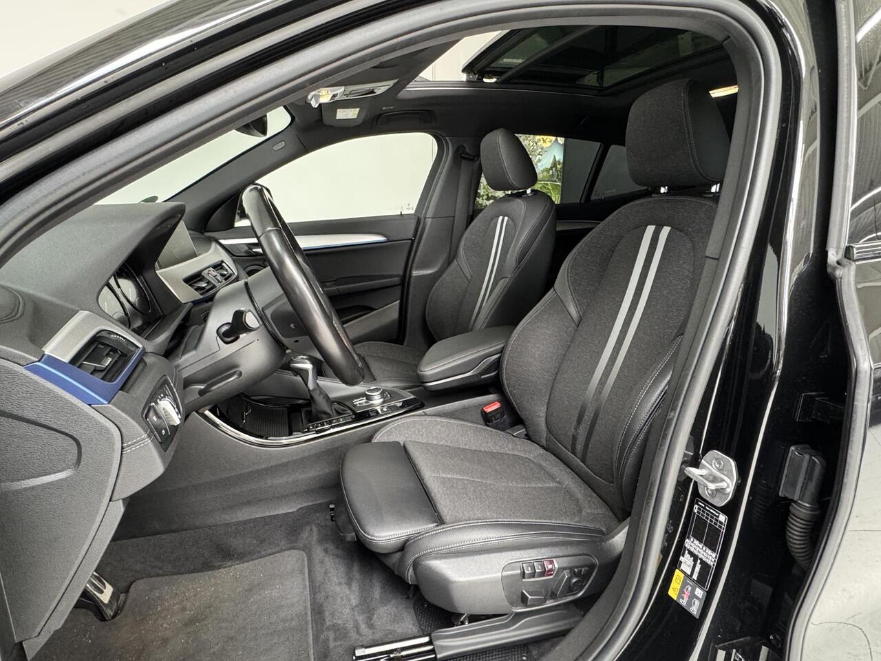 BMW X2 xDrive25e Executive | M Sport | Stoelverwarming | Panoramadak | Achteruitrijcamera | Navigatie |