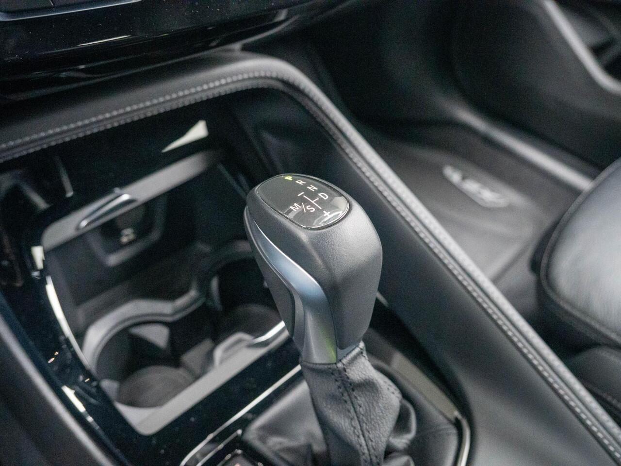 BMW X2 xDrive25e | High Executive | M Sportpakket | Stuurwielrand verwarmd | Achteruitrijcamera | Head-Up Display | LED | 19''