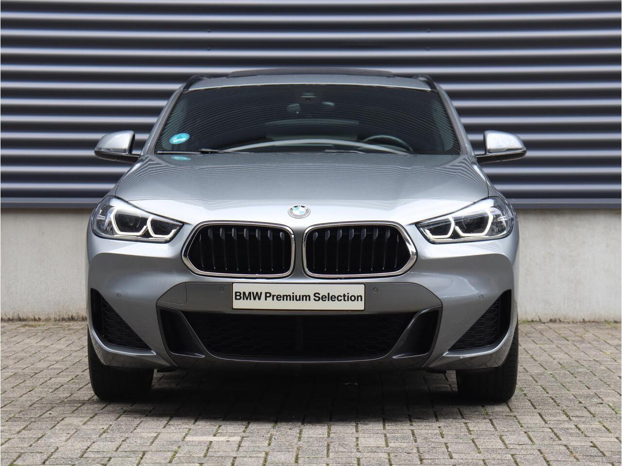 BMW X2 sDrive18i | Executive | M Sportpakket | Panodak | Head-Up | Parking Pack | Hi-Fi | Comfort Acces | Adaptief Onderstel | 18'' LMV