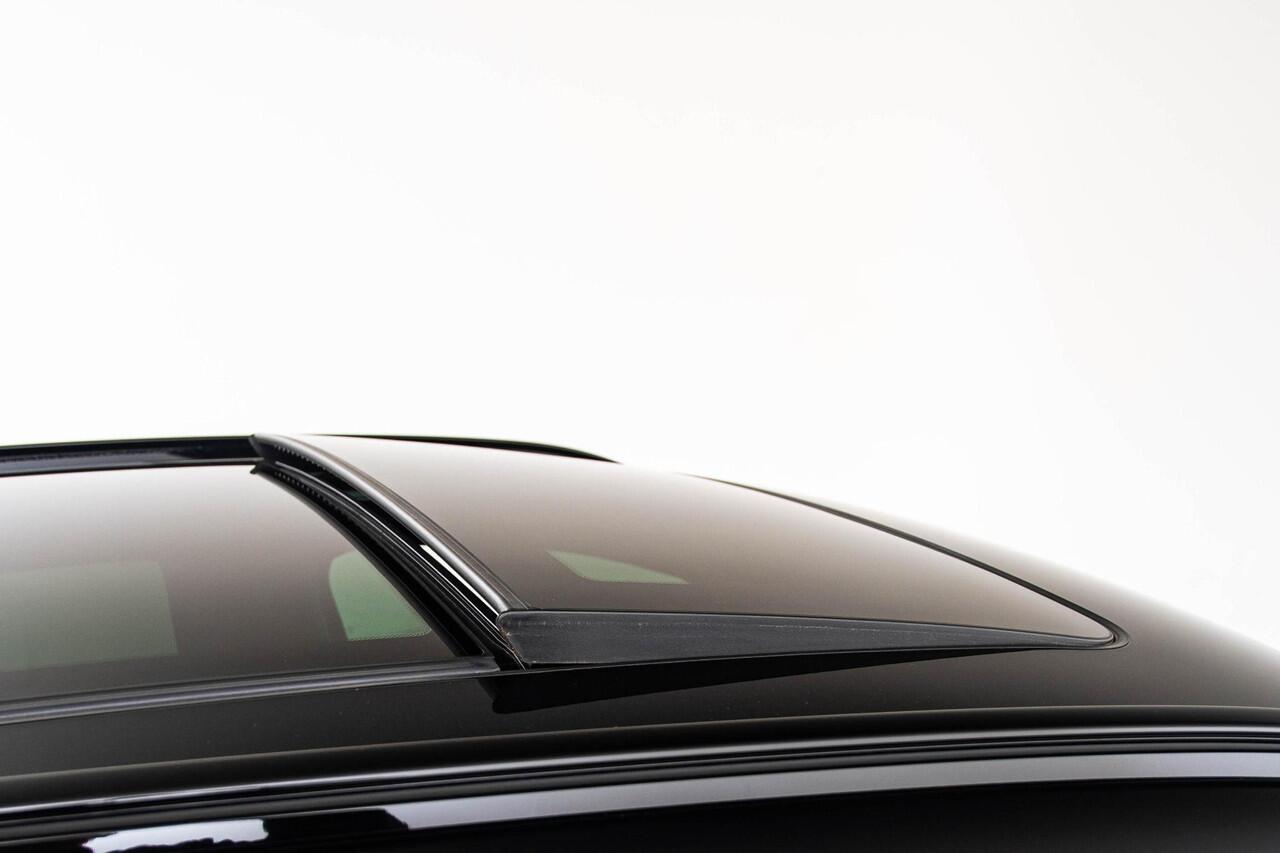 BMW X2 xDrive25e High Executive M Sport - Panoramadak - Elektrisch verwarmde voorstoelen - Getinte Ruiten - Comfort Access - Park Assistant - Head up - Harman Kardon - Navigatiesysteem Plus - Stuurwielrand verwarmd -