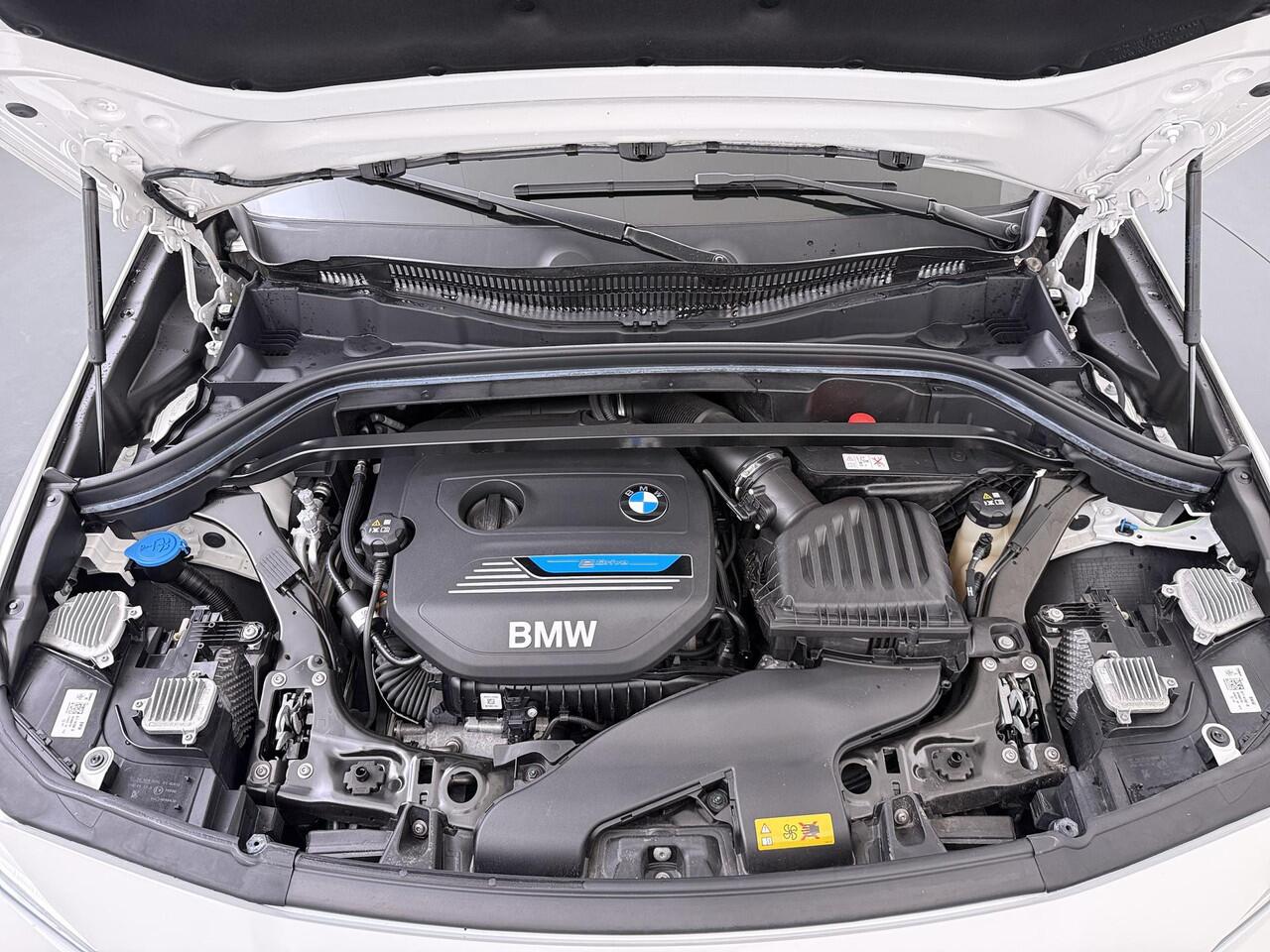 BMW X2 xDrive25e High Executive M-Sport | NAP | PHEV | Navigatie | 99% SOH