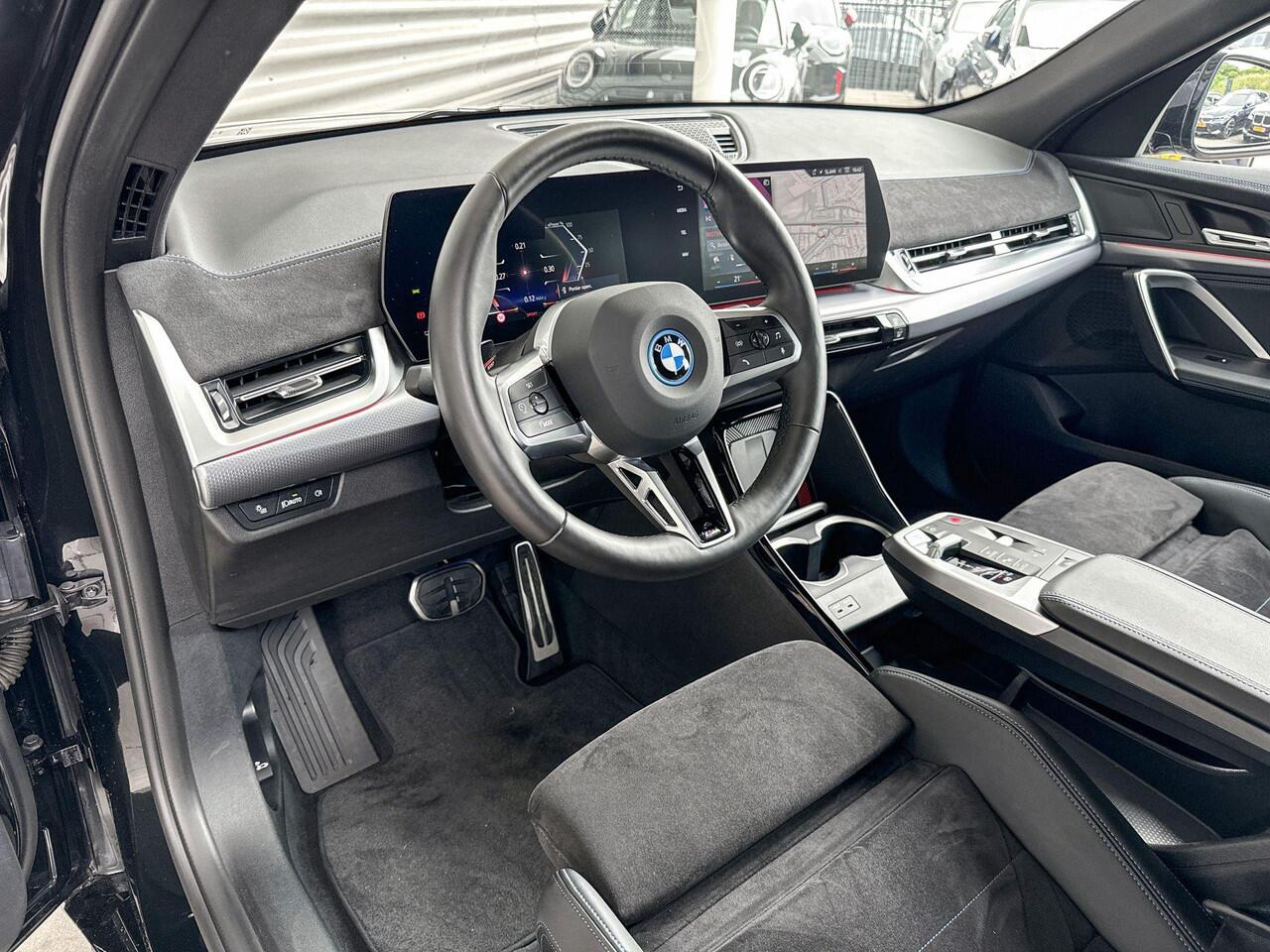 BMW X2 iX2 eDrive20 67 kWh / Selections