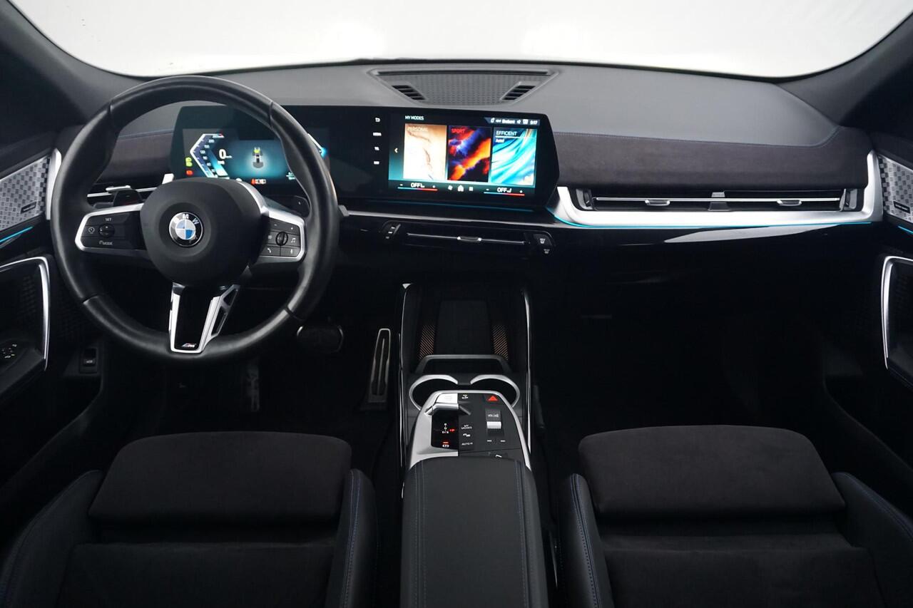 BMW X2 sDrive18d M Sportpakket Pro 19'' / Harman Kardon / Trekhaak / Parking Assistant