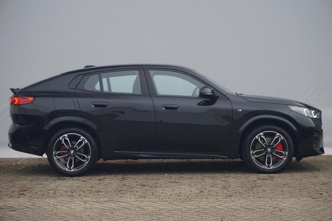 BMW X2 sDrive18d M Sportpakket Pro 19'' / Harman Kardon / Trekhaak / Parking Assistant