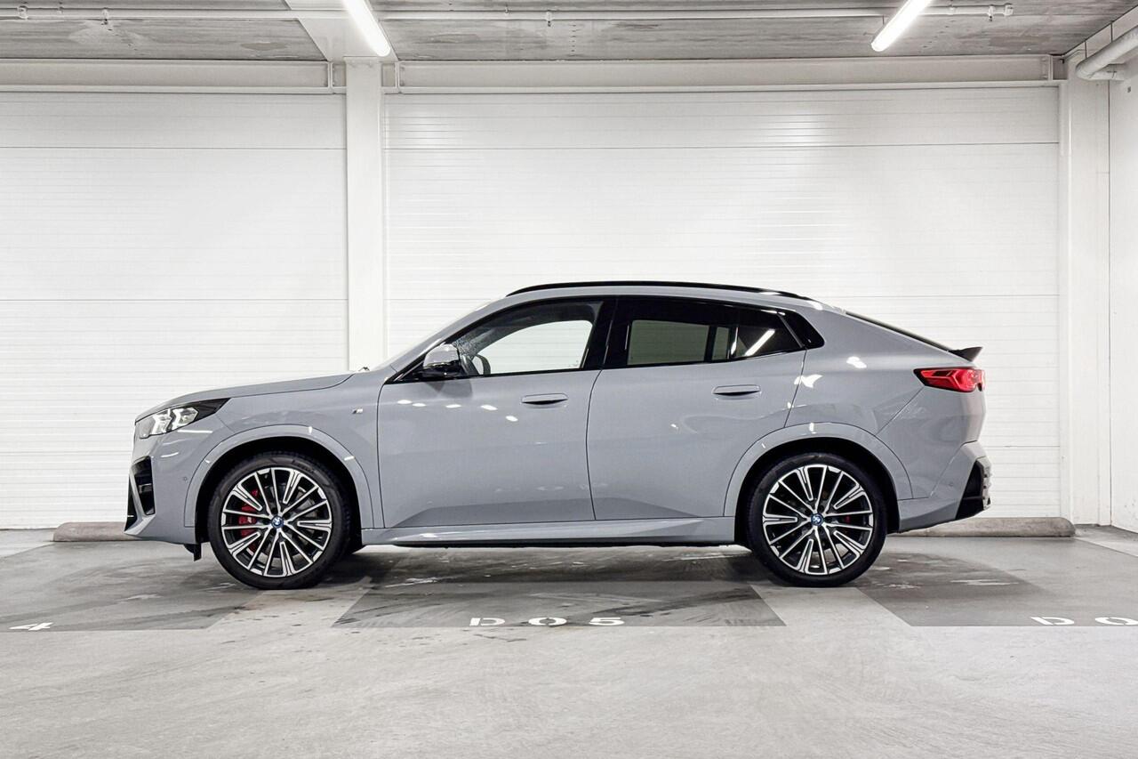 BMW X2 iX2 xDrive30 67 kWh