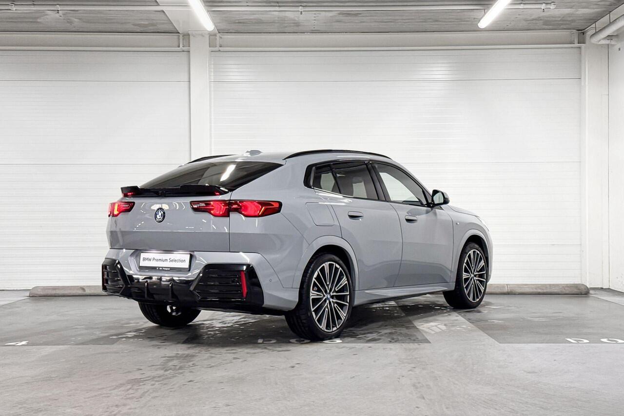 BMW X2 iX2 xDrive30 67 kWh