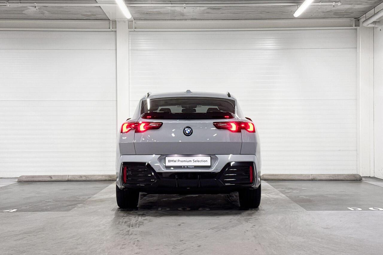 BMW X2 iX2 xDrive30 67 kWh