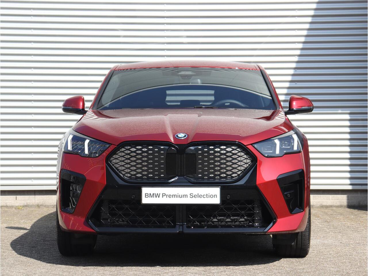 BMW X2 iX2 eDrive20 | M Sportpakket Pro | Premium Pack | Trekhaak | Harman Kardon | Camera | 20'' LMV | Ekris Selection