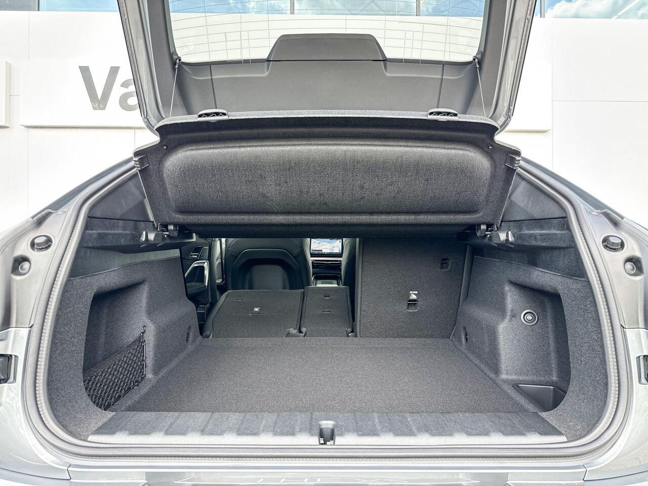 BMW X2 sDrive20i | M Sport | M Sport Pro | Innovation Pack | Comfort Pack Glazen Panoramadak | Trekhaak