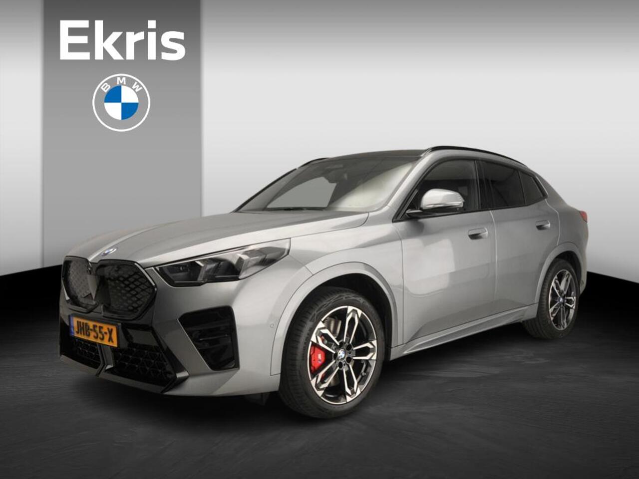 BMW X2 iX2 eDrive20 M-Sportpakket / Trekhaak / Panoramadak / Harman-Kardon / Getint glas / Alu wielen 19 inch