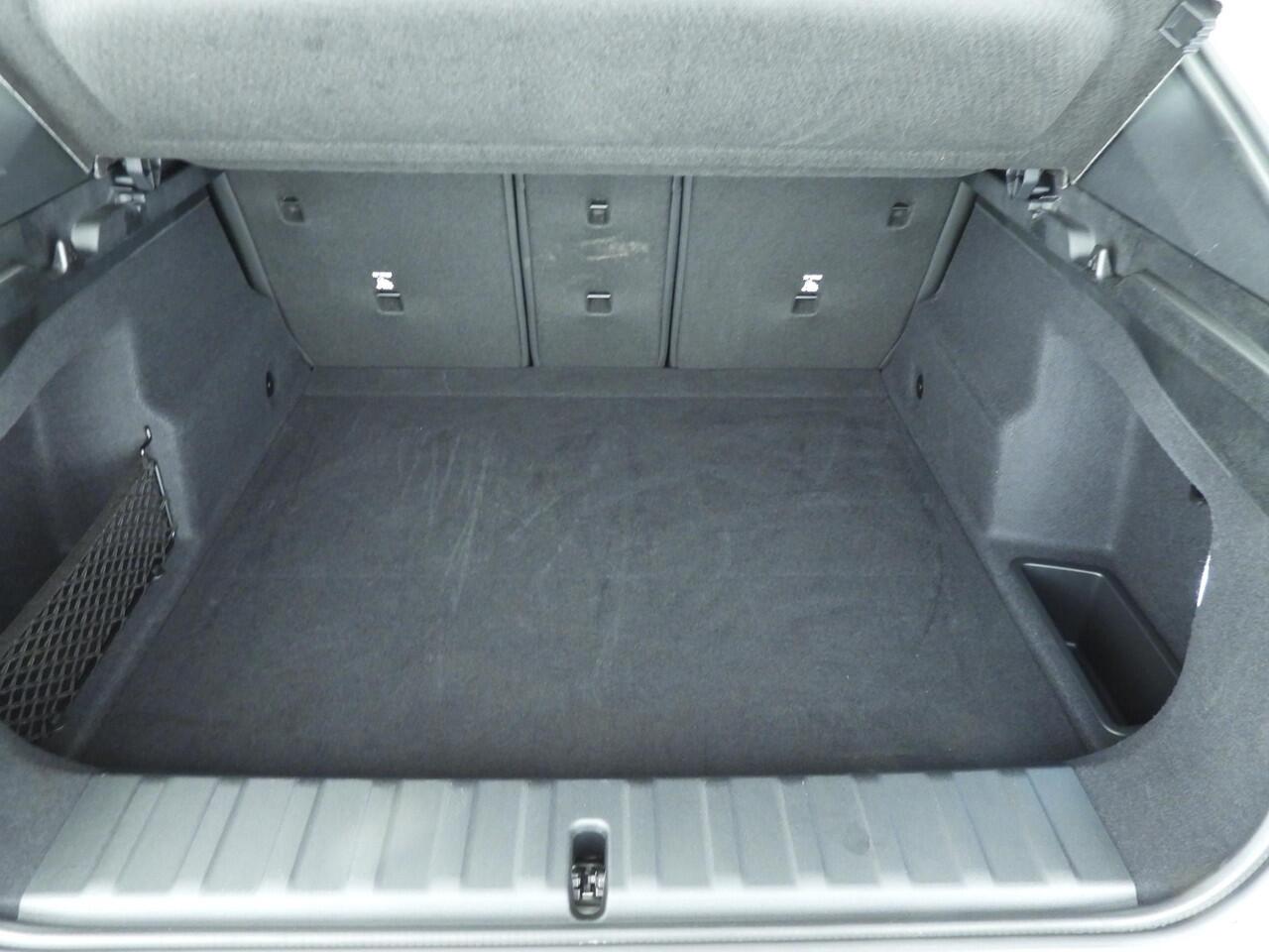 BMW X2 sDrive20i | M-Sportpakket | LED | Leder | Navigatie | Sportstoelen | Elektr. zetels | Keyles go | DAB | Harman-kardon sound | Alu 19 inch