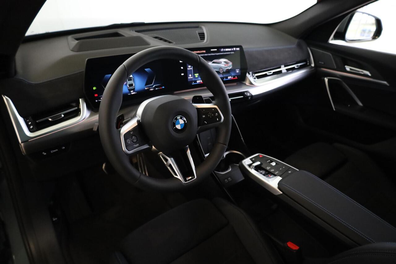 BMW X2 sDrive20i M Sportpakket Pro | Panoramadak | Head-Up | Harman Kardon | Adaptieve Cruise Control | 360 Camera | Stoel & Stuurwielverwarming | Dodehoekdetectie | Adaptieve LED | Trekhaak