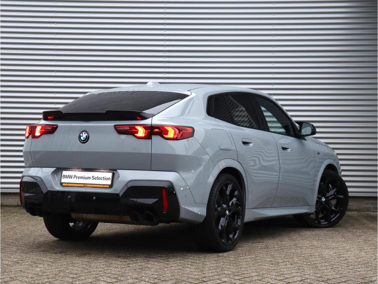 BMW X2 M35i xDrive | M Sportpakket Pro | Panodak | Head-Up | Harman Kardon | Driving Assistant Prof. | Elektr. Stoelen | M Stoelen | 21'' LMV