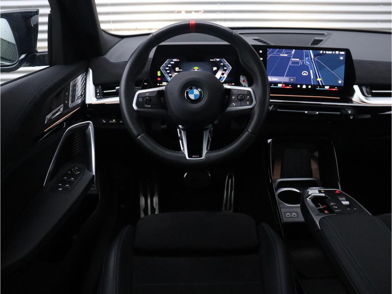 BMW X2 M35i xDrive | M Sportpakket Pro | Panodak | Head-Up | Harman Kardon | Driving Assistant Prof. | Elektr. Stoelen | M Stoelen | 21'' LMV