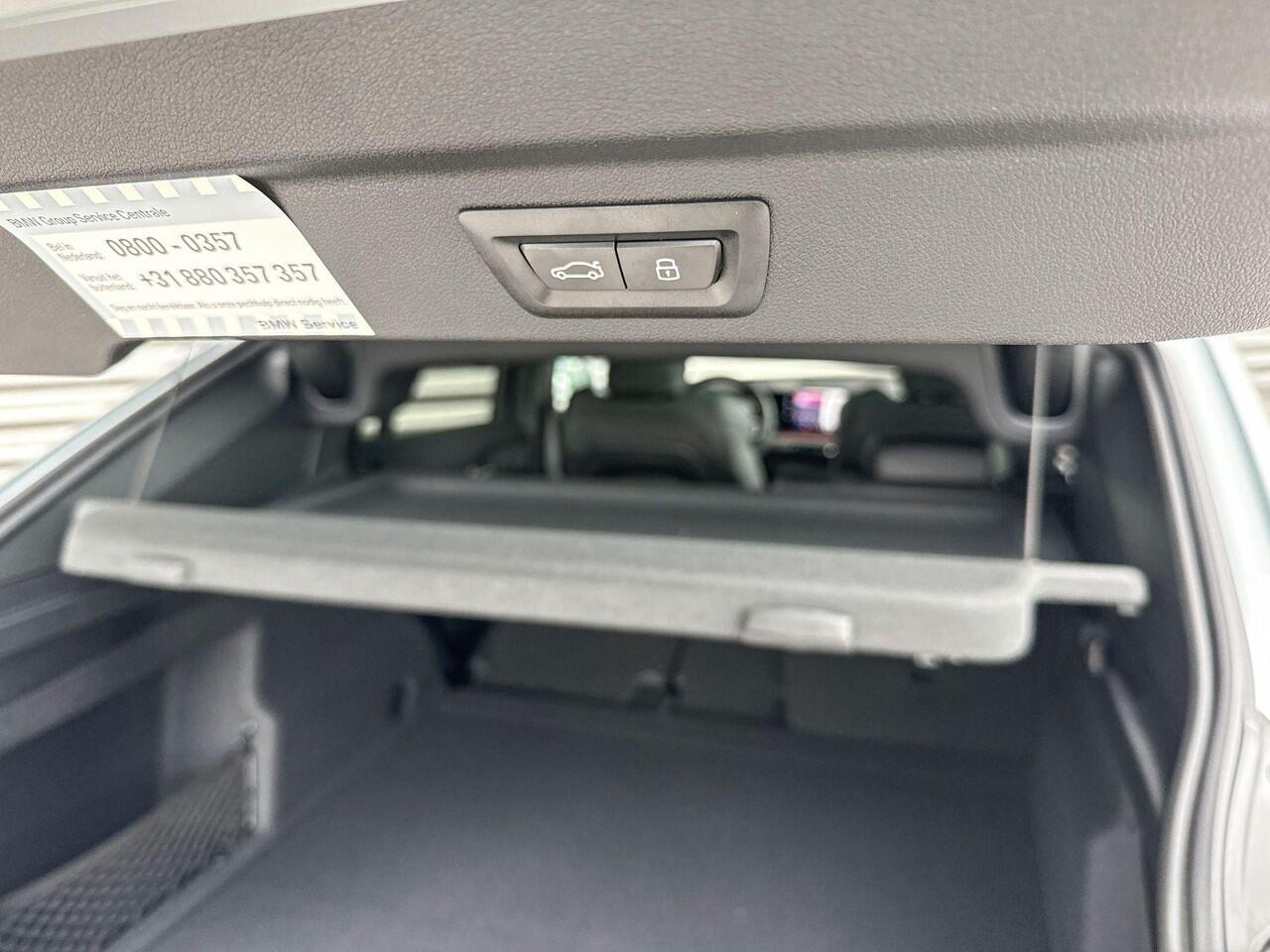 BMW X2 sDrive20i M Sportpakket Pro / Innovation Pack / Comfort Pack / Panoramadak / Trekhaak