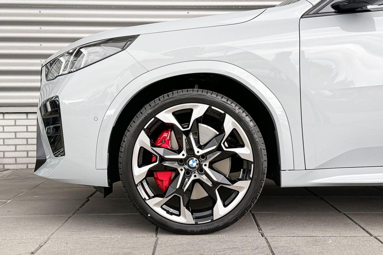 BMW X2 sDrive20i M Sportpakket Pro / Innovation Pack / Comfort Pack / Panoramadak / Trekhaak