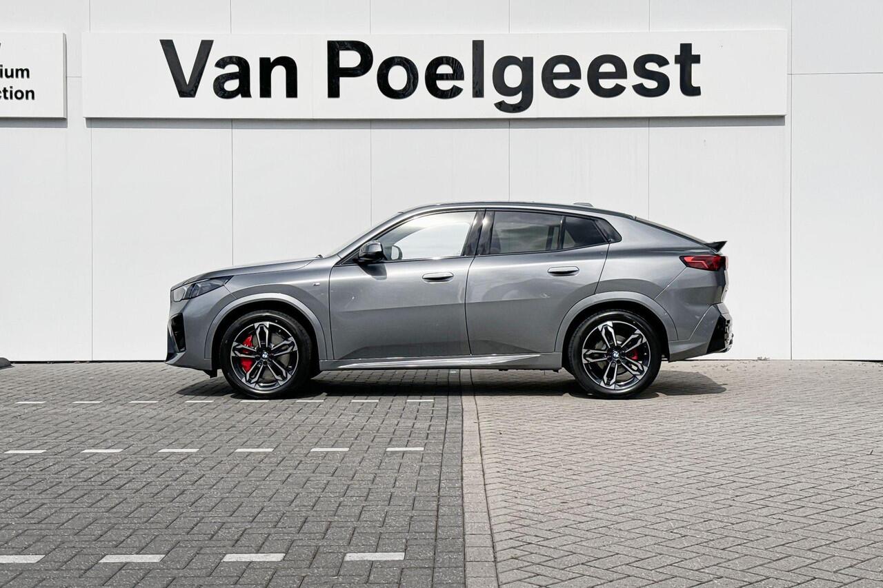 BMW X2 sDrive20i | M Sport | M Sport Pro | Innovation Pack | Comfort Pack Glazen Panoramadak | Trekhaak