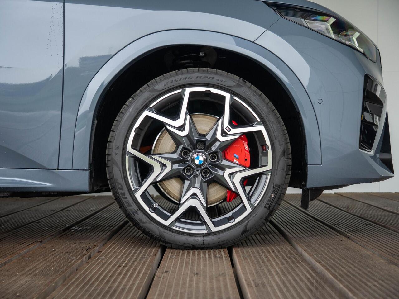 BMW X2 iX2 eDrive20 | M Sportpakket Pro | Innovation Pack | Verwarmd Stuurwiel | Harman-Kardon | Comfort Access | Panoramadak | Stoelverwarming | Head-Up Display | Trekhaak | Ekris Selection