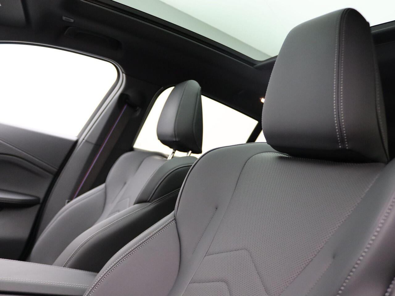 BMW X2 iX2 eDrive20 M Sport Edition | M Sportpakket Pro | Innovation Pack | Comfort Pack | M Adaptief onderstel | Comfort Access| Panoramadak | Elektrisch Verstelbare Sportstoelen | Head-Up Display | Harman Kardon | 19'' | Ekris Selection