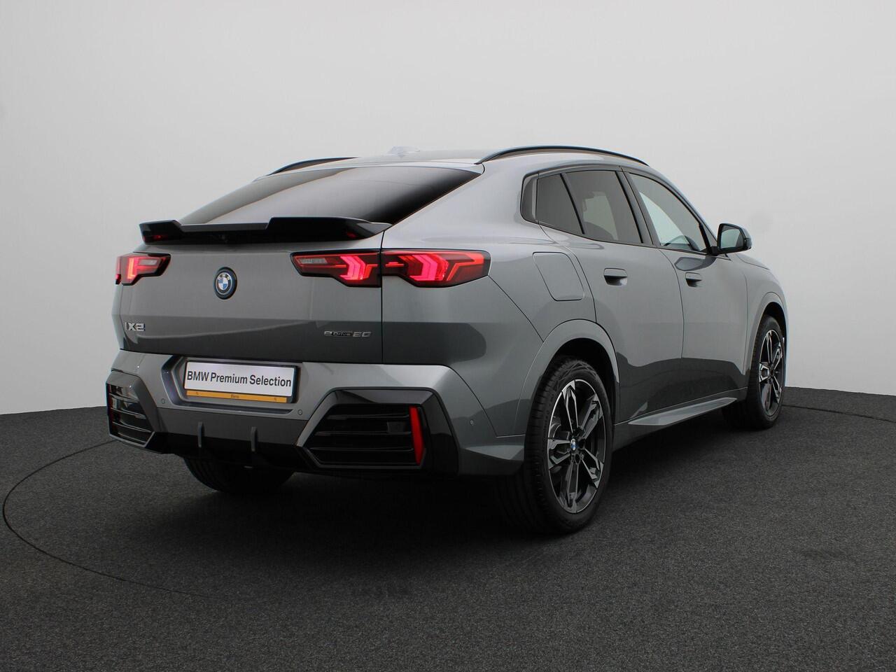 BMW X2 iX2 eDrive20 M Sport Edition | M Sportpakket Pro | Innovation Pack | Comfort Pack | M Adaptief onderstel | Panoramadak | Elektrisch Verstelbare Sportstoelen | Head-Up Display | Harman Kardon | 19'' | Ekris Selection