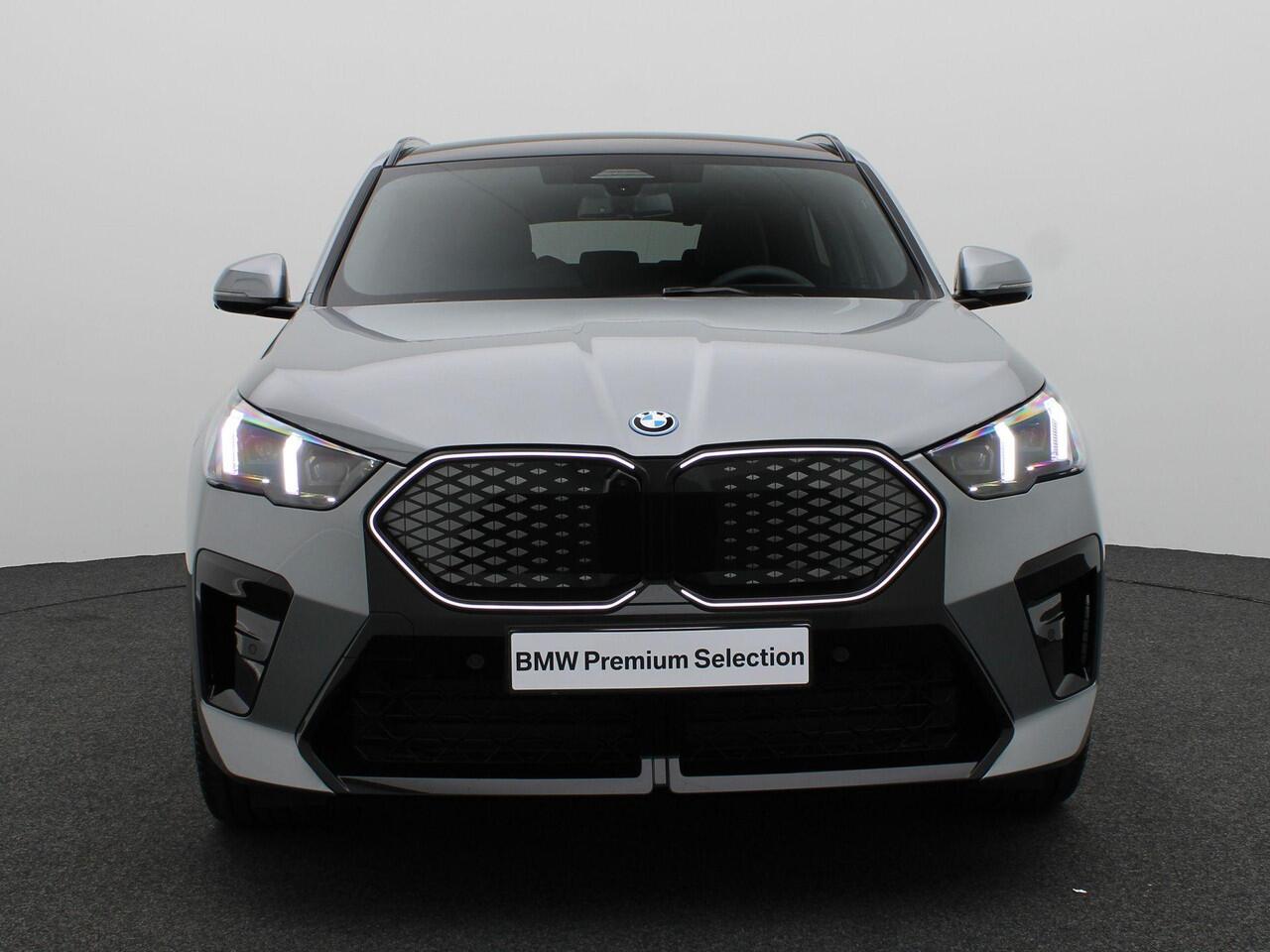BMW X2 iX2 eDrive20 M Sport Edition | M Sportpakket Pro | Innovation Pack | Comfort Pack | M Adaptief onderstel | Panoramadak | Elektrisch Verstelbare Sportstoelen | Head-Up Display | Harman Kardon | 19'' | Ekris Selection