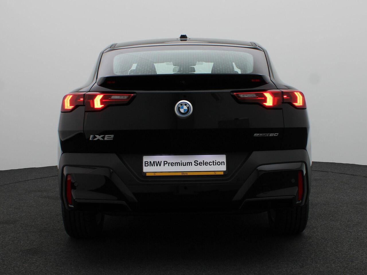 BMW X2 iX2 eDrive20 Premium Pack | Comfort Access | Achteruitrijcamera | 18'' | Ekris Selection