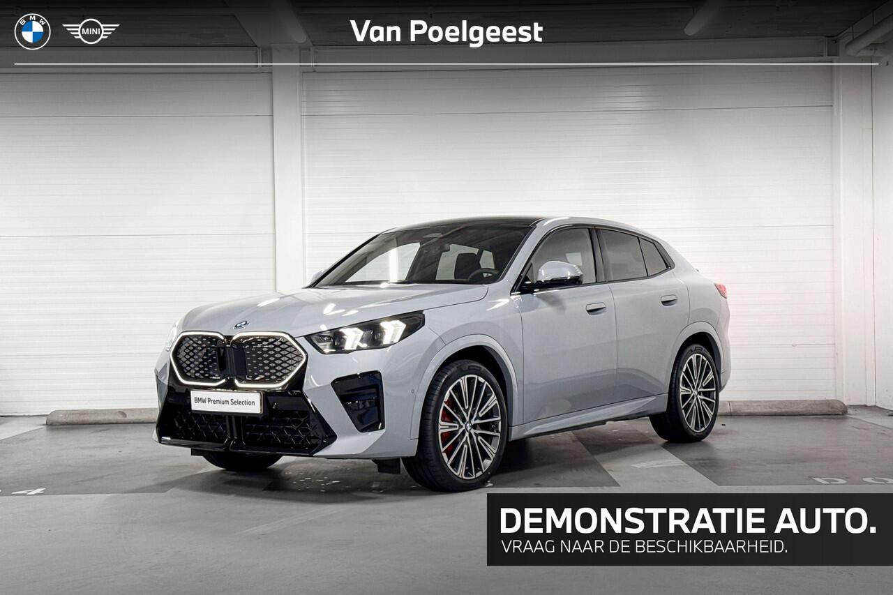 BMW X2 iX2 eDrive20 | M-Sport Pro | Innovation Pack | Comfort Pack | Driving Assistant Plus | Harman/Kardon | Panoramadak | Comfort Access