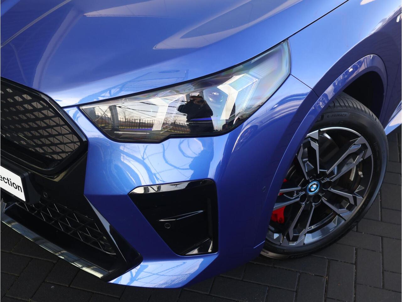 BMW X2 iX2 eDrive20 67 kWh M Sport Edition M Sportpakket Pro/ 19 inch LM/ Comfort Access/ Achteruitrijcamera/ Stoelverwarming/ Sportstoelen