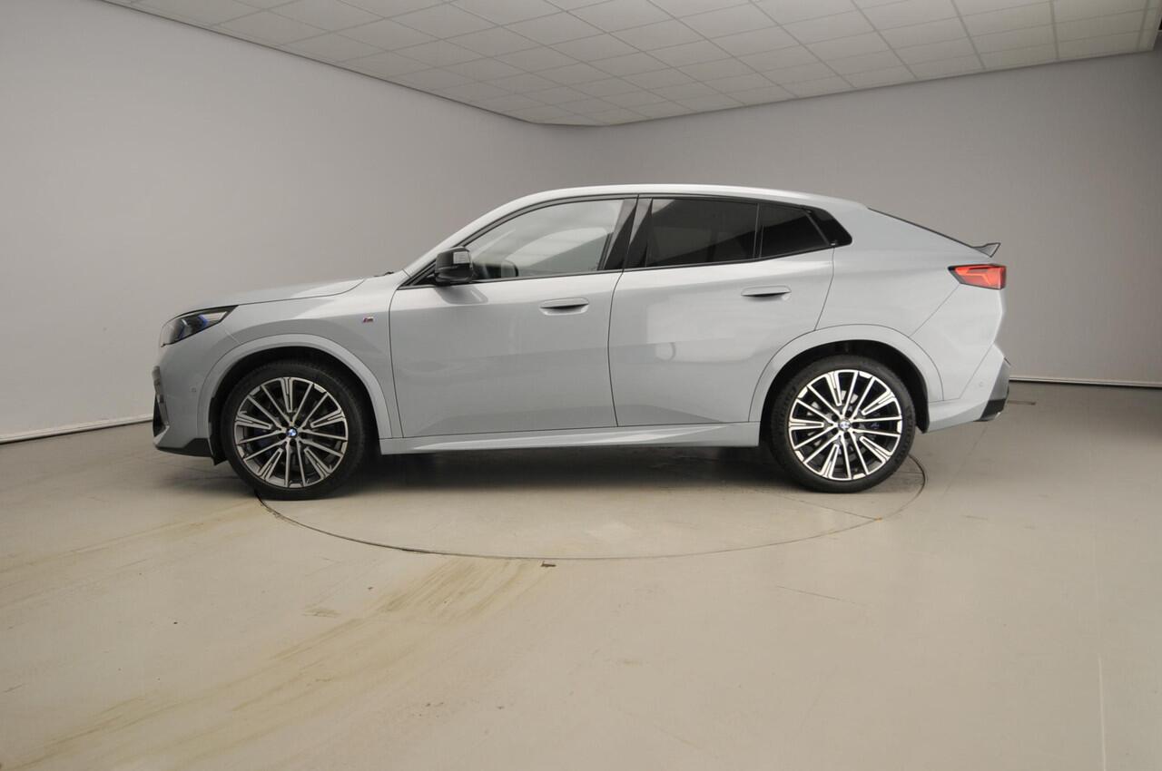 BMW X2 M35i xDrive | M-Sportpakket | LED | Leder | Navigatie | Schuifdak | Sportstoelen | Keyles go | DAB | Harman-kardon sound | Alu 20 inch