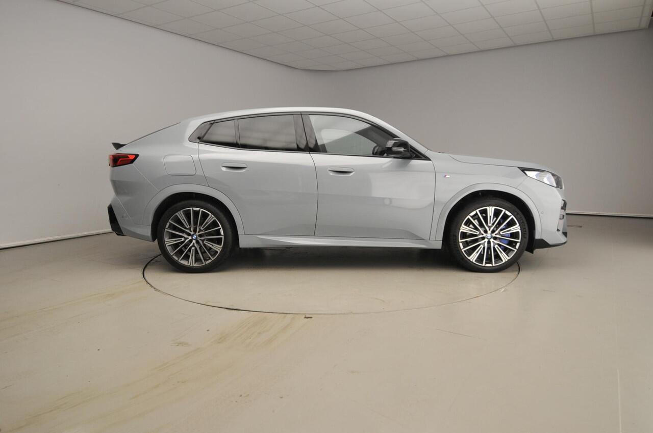 BMW X2 M35i xDrive | M-Sportpakket | LED | Leder | Navigatie | Schuifdak | Sportstoelen | Keyles go | DAB | Harman-kardon sound | Alu 20 inch