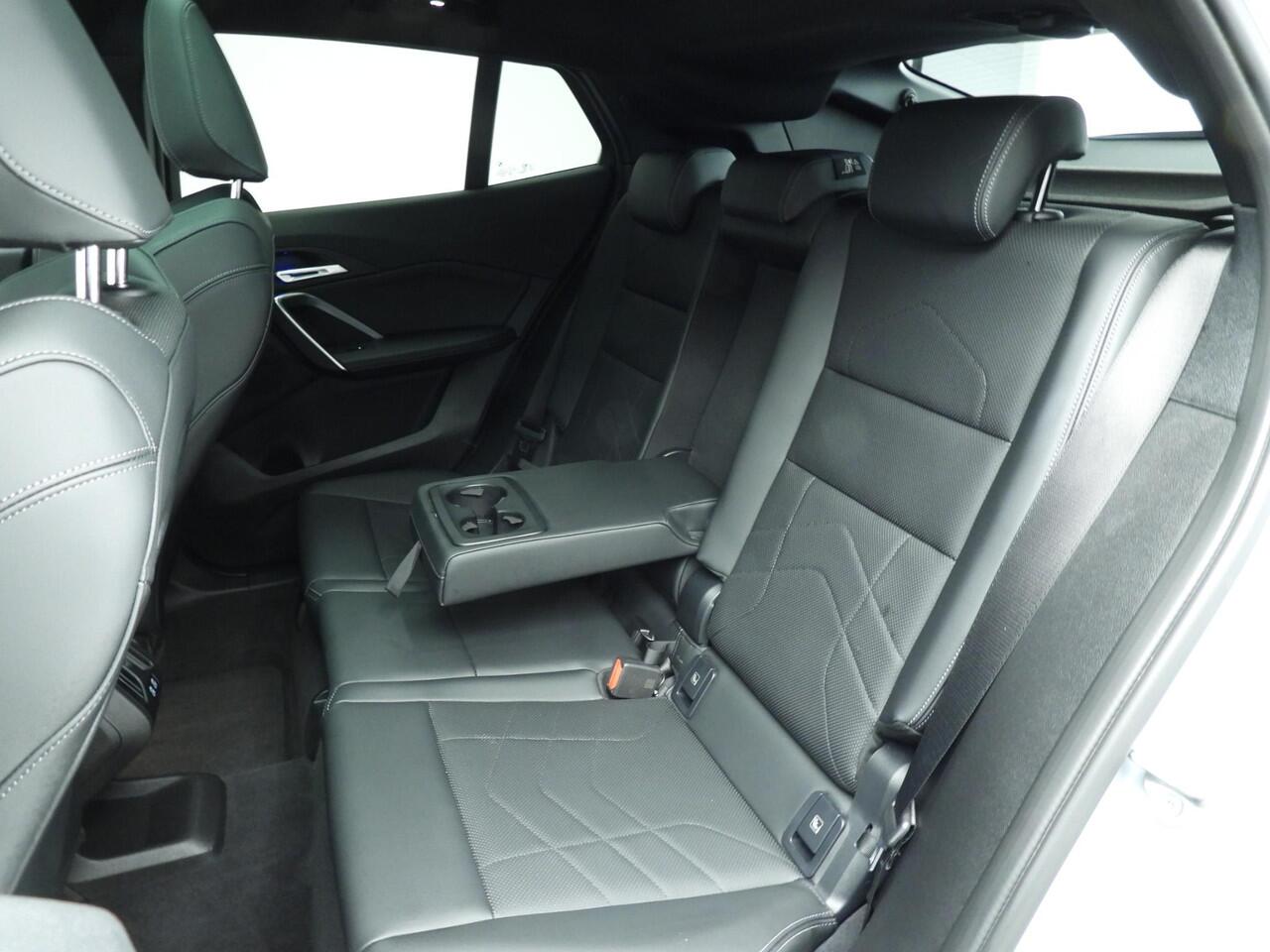 BMW X2 M35i xDrive | M-Sportpakket | LED | Leder | Navigatie | Schuifdak | Sportstoelen | Keyles go | DAB | Harman-kardon sound | Alu 20 inch