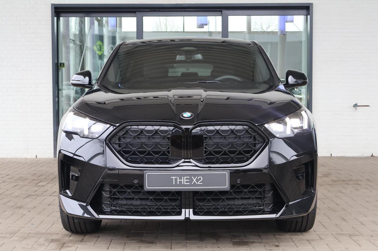 BMW X2 sDrive 20i | M Sportpakket | Premium Pack | Comfort Pack| Trekhaak | Showroom Selection