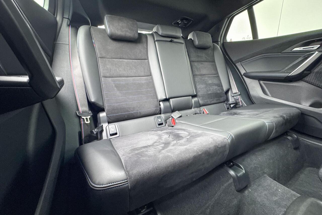 BMW X2 M35i xDrive | M-Sport Pro | Innovation Pack | Harman/Kardon | Driving Assistant Professional | Panoramadak | Comfort Access